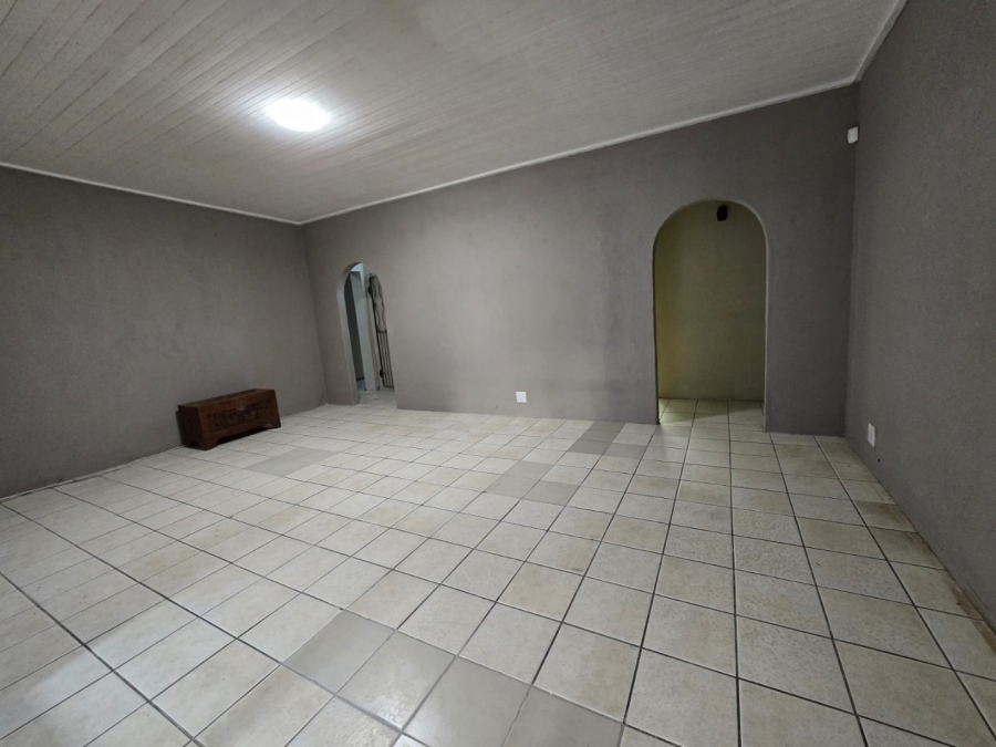 Commercial Property for Sale in Theescombe Eastern Cape